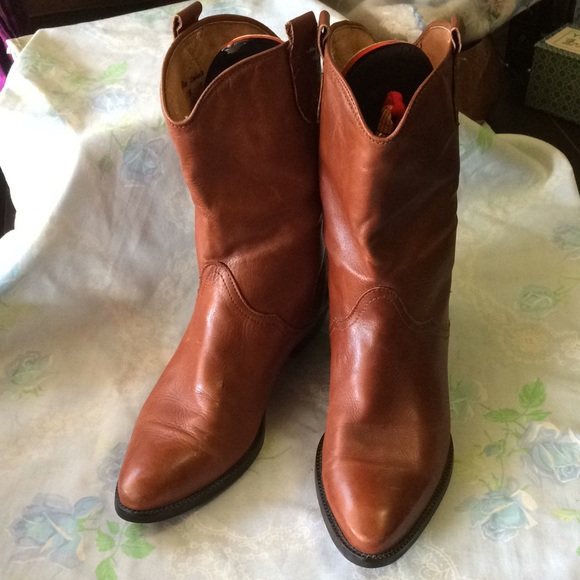 Santana Canada Shoes - Soft leather plain cowboy boots